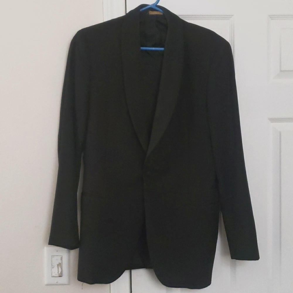 Brooks Brothers Adam Levine & Behati Possible Adam Levine Blazer See Photos